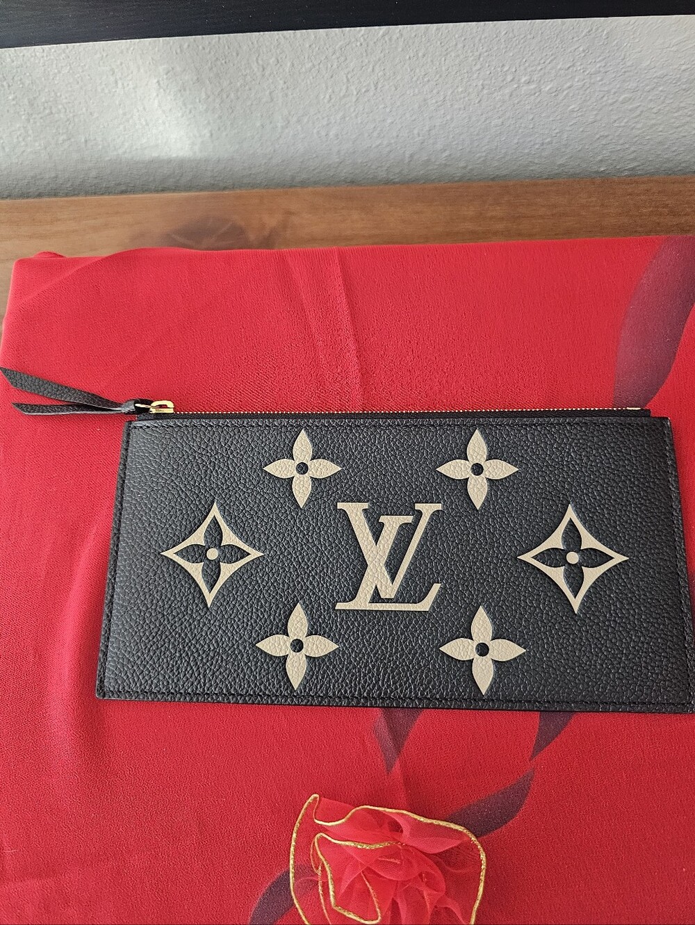💯 AUTHENTIC LOUIS VUITTON FELICE POUCH - Picture 5 of 5